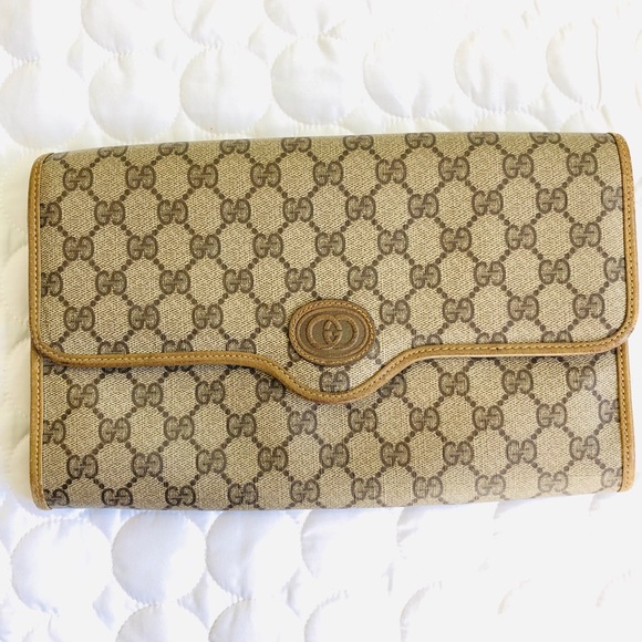 Gucci Handbags - Authentic Gucci Crossbody Bag
